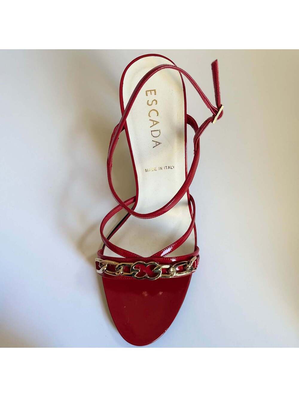Escada - Picture 2 of 8